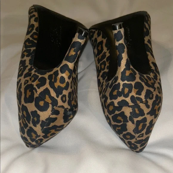 LifeStride Animal Print Pointed Heels. Excellent Condition - Picture 8 of 9